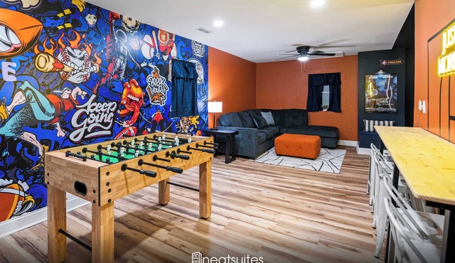 Movie Theater, Game room, 4BR near Spooky Nook