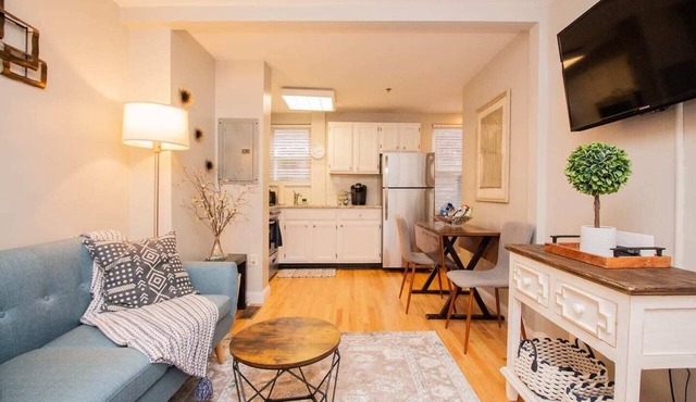 Multi-Level Townhouse, Harvard, MIT, Red line