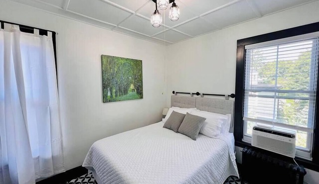 Munjoy Hill 3 Bedroom