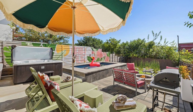Nashville Oasis w/Pool & Hot Tub ★ Rooftop & Views ★ Mins to Broadway & DT!