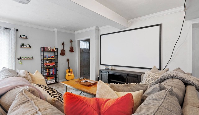 Near Boston - Home Theater - Game room - Peloton