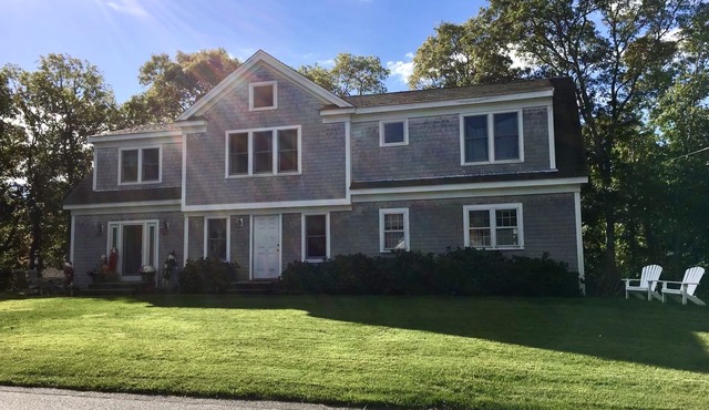 Near Mayflower Beach 7 Bedrooms 3 baths Sleeps 14 CENTRAL A/C