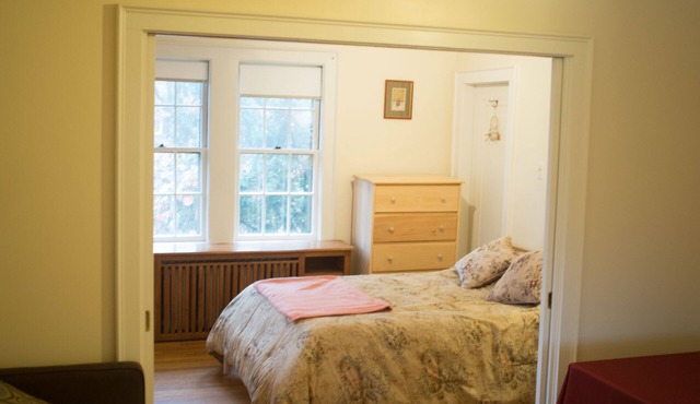 Near scenic Fresh Pond, Charles river, shops, Harvard Sq access , Free parking