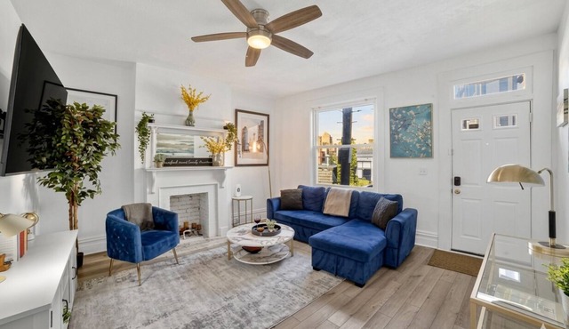 Near UPMC, CMU, Pitt & Walnut + Free Parking