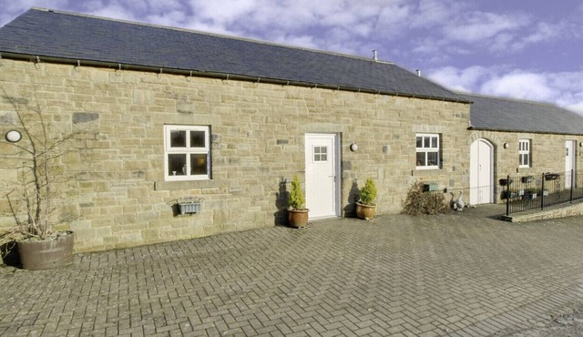 Nellys Cottage - Three Bedroom House, Sleeps 6