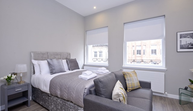 Nelson Mandela Place