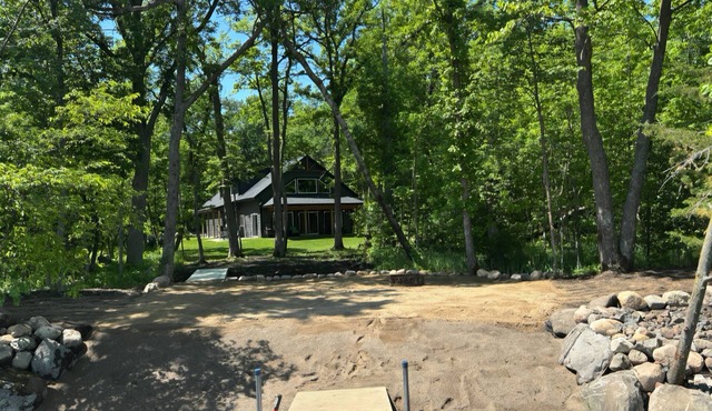 New 3 bedroom 2bath cabin on Sullivan lake