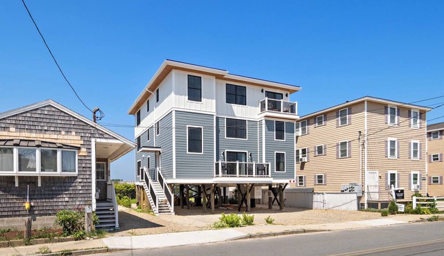 NEW Beachside Bungalow - 5Bd - Sunset View