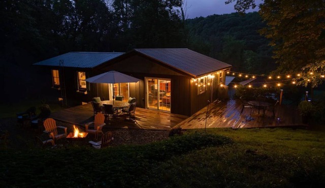NEW Enchanting Mohican Getaway w/Poker&Pool Table