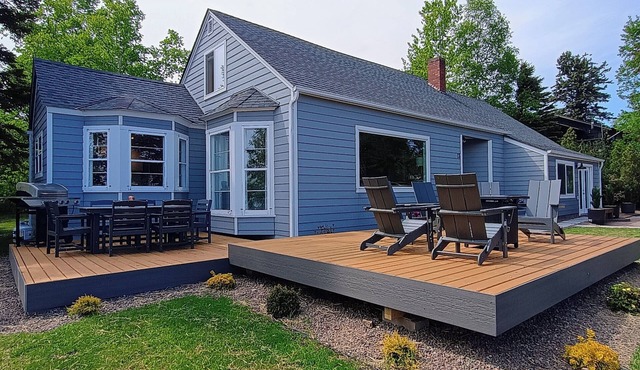 NEW: "Gray Duck" by the Harbor: Walk Anywhere from this Sweet 4BR Home w/Sauna!