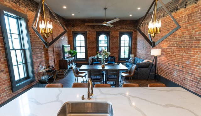 New Historic Downtown Loft