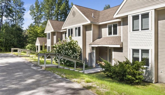 New host! Exceptional Sunday River Ski In Ski Out Condo