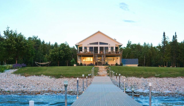 NEW Lakefront 3 Acre Renovated Egg Harbor Getaway