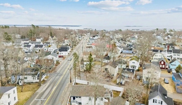 New Listing. 2BR+Bonus Sleeping Room in OOB. Walk to Beach & Amusement Park.