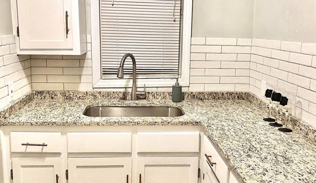 NEW Modern Home in Providence - 7min Downtown!