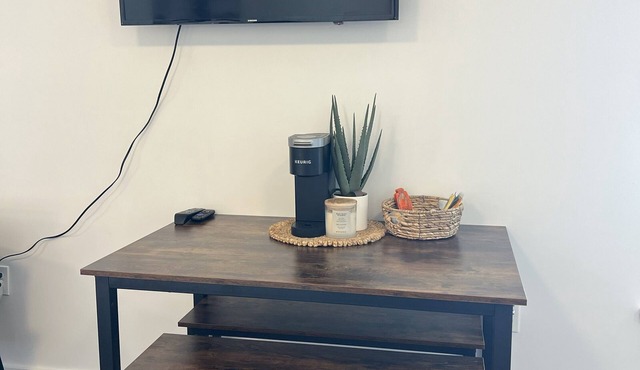 Newly remodeled double queen modern apartment