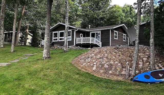 Newly Remodeled Home On Quite Bay of Minocqua Lake 2 miles from town