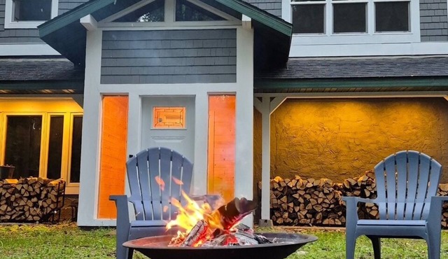 Newly Remodeled Modern house with AC in Crosslake w/Firepit and Free Wood