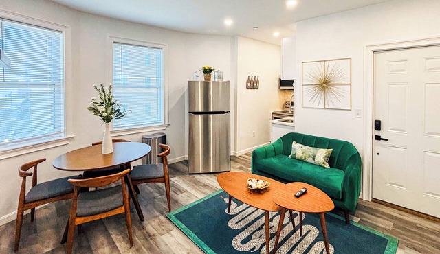 Newly Renovated 2 Bedroom in Southie!