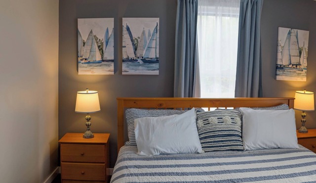 Newly Renovated Acadia Apartment Maple Street