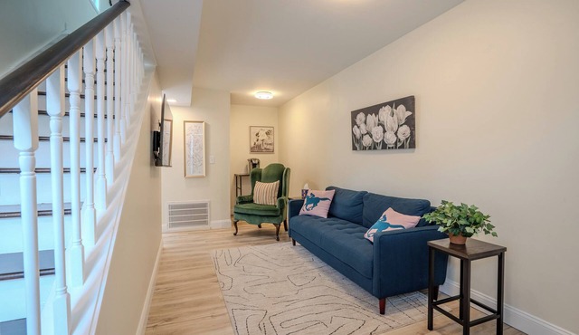 Newly Renovated, Central Louisville Stay, Just Minutes From Downtown & Derby