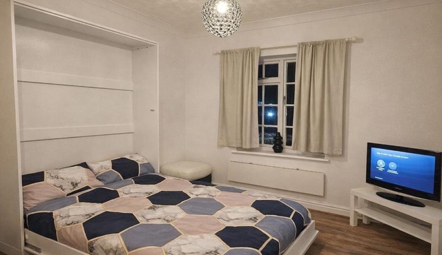 Newly Renovated Studio in Bishops Stortford