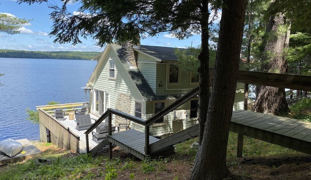 Newly Renovated Waterfront House on Lake Damariscotta