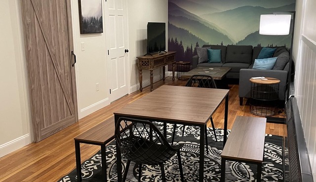 Newly renovated1 Bedroom 1 Bath in the Heart of Downtown Ellsworth.