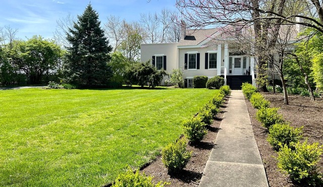 Next to Rupp. Historic downtown 2-story, gated home at the center of Lexington!