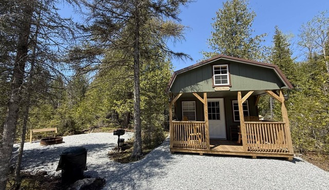 Nick's Place - Johnswood Off Grid Cabins on Drummond Island