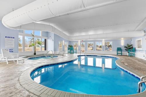 Nisswa Hotel and Suites - Standard Single Queen