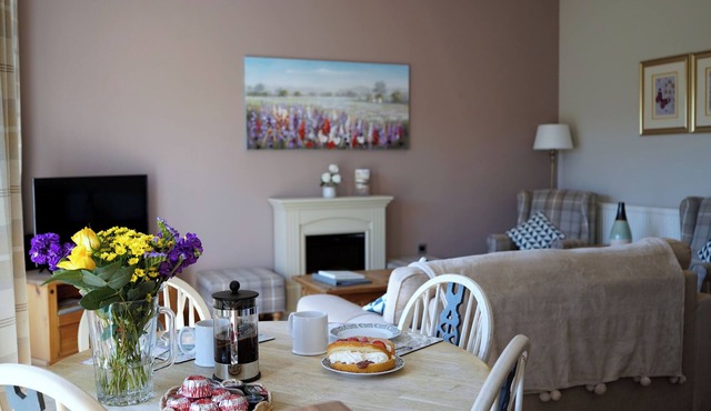 No.2 The Old Stables is a cozy cottage near Durham city, fully pet friendly!
