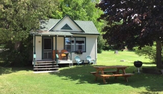 No. 8 Cabin - Les Cheneaux Landing