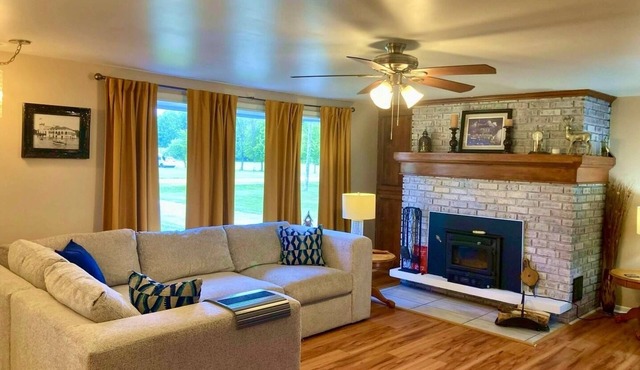 NO CLEANING FEES for 2025! CLOSE TO BEACH! Pet-Friendly!