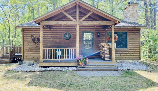 North Country Cabin - Secluded cabin on 20 acres