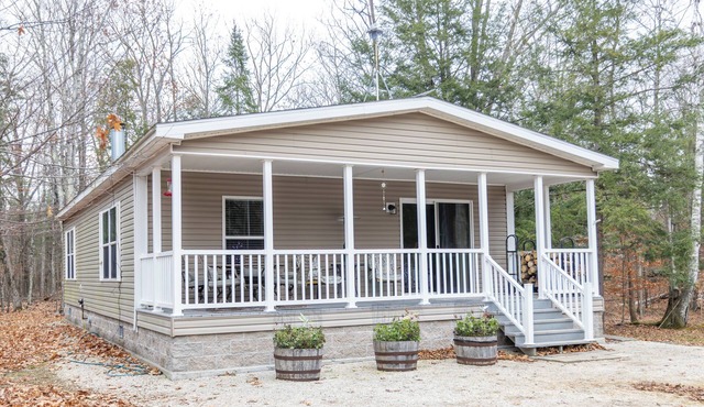North Star Landing - Your Quiet Door County Escape