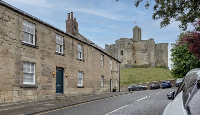Northern Hideaways, The Warkworth Retreat