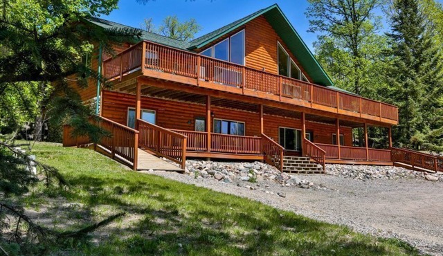 Northwoods Family Retreat - Steps to Resort Pool & Activities