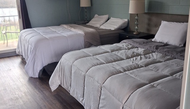 Northwoods Inn LLC
