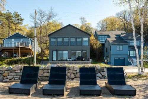 Obsidian Shores Waterfront House on Crystal Lake with Private Beach Access