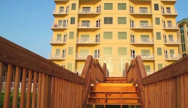 Ocean View, Corner/End Unit, Large Balcony, 1 BDRM/Bath, Sleeps 4