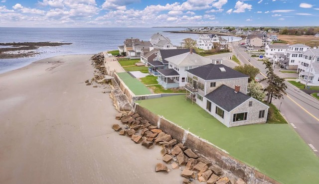 Oceanfront-Luxury Crescent Beach-A/C