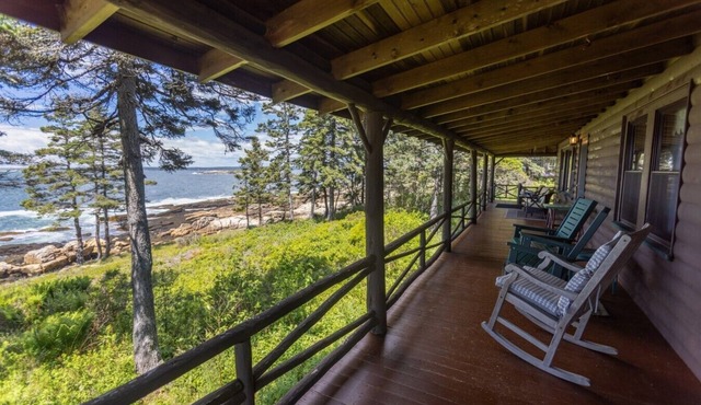Oceanview Cabin Retreat in Southport