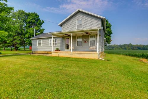 Ohio Farmhouse Retreat w/Fire Pit & Patio