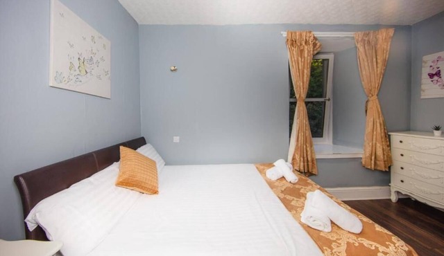 One bedroom property in City Centre location