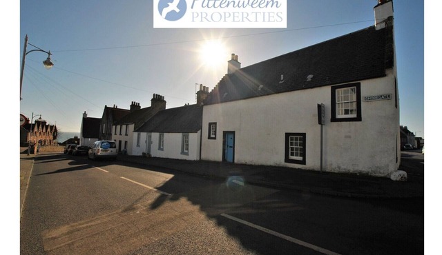 One Shoregate- cosy Crail retreat