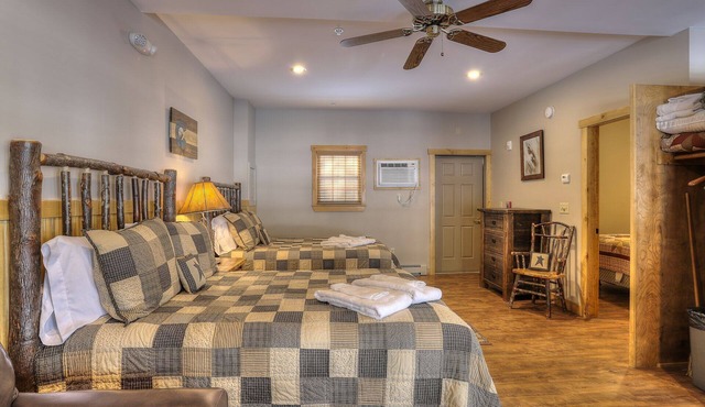 Oquossoc Suite #4 | A/C & Fireplace