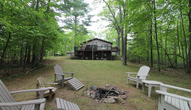 Outdoor adventure getaway, on lake Nelson, Hayward WI