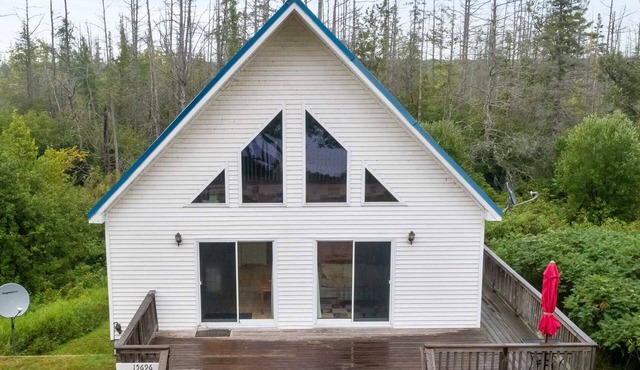 Paradise Chalet on Paradise Lake