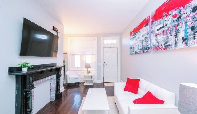 Parking - Laundry - Convenient